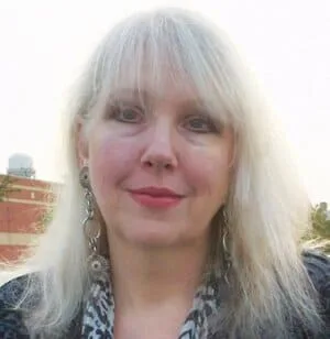 Victoria Brownworth (1955-present) - Famous Lesbian Poet List: Most Influential LGBTQ+ Poets Through History