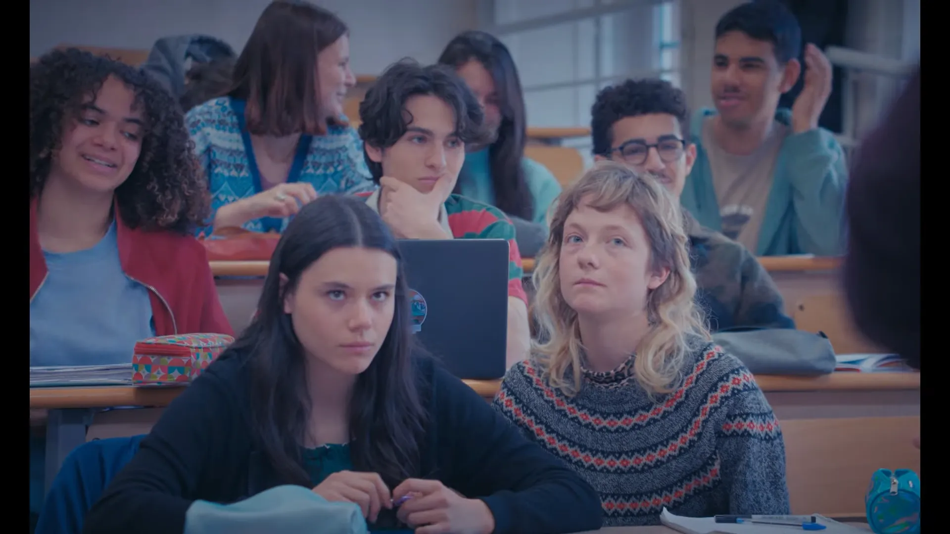 Langue étrangère (2024) – A Multilingual Queer Coming-of-Age Film 1 FOREIGN LANGUAGE (LANGUE ETRANGERE) - lesbian movie scene