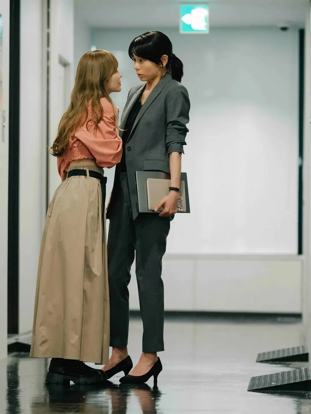 Ayaka Is in Love with Hiroko! (2025) – Japanese GL Drama Review & Cast