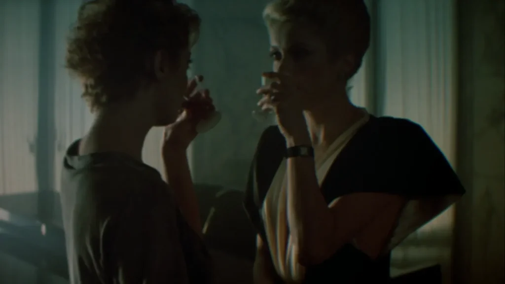 The Hunger (1983) Lesbian Horror & Halloween Movies