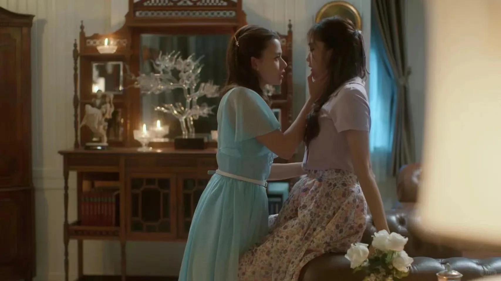 The Loyal Pin – Thai Royal GL Drama Review & Ratings (3) freenbecky