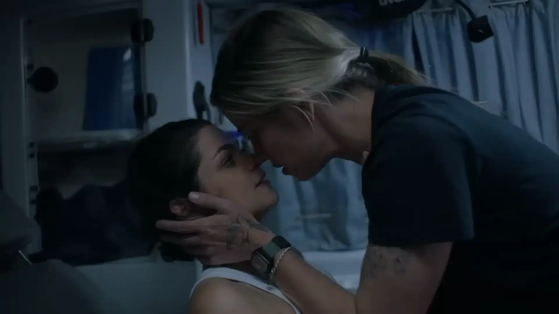 Triple Oh! - Australian Lesbian Paramedic Series Review (2)