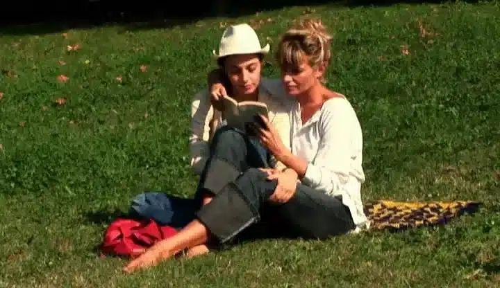 Senza fine (2009) - A Quiet Italian Lesbian Drama That Captures Love in Silence 1 Senza fine (2009) - A Quiet Italian Lesbian Drama That Captures Love in Silence 4