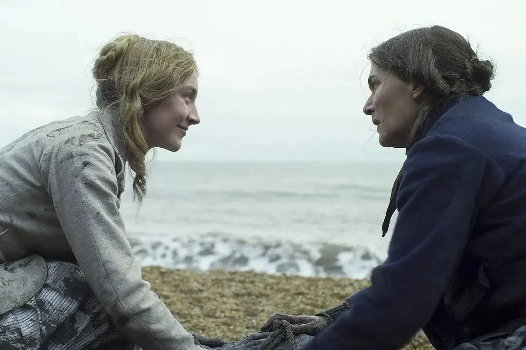 Ammonite (2020) – Lesbian Period Drama Film Review