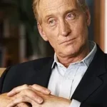 Fingersmith (2005) Review – My Take on a Victorian Lesbian Classic 6 Charles Dance