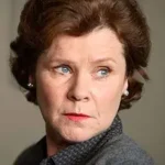 Fingersmith (2005) Review – My Take on a Victorian Lesbian Classic 7 Imelda Staunton