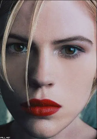 Clea DuVall